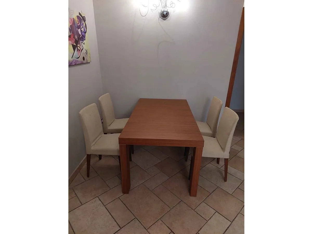 Bàn cafe Poliform Master