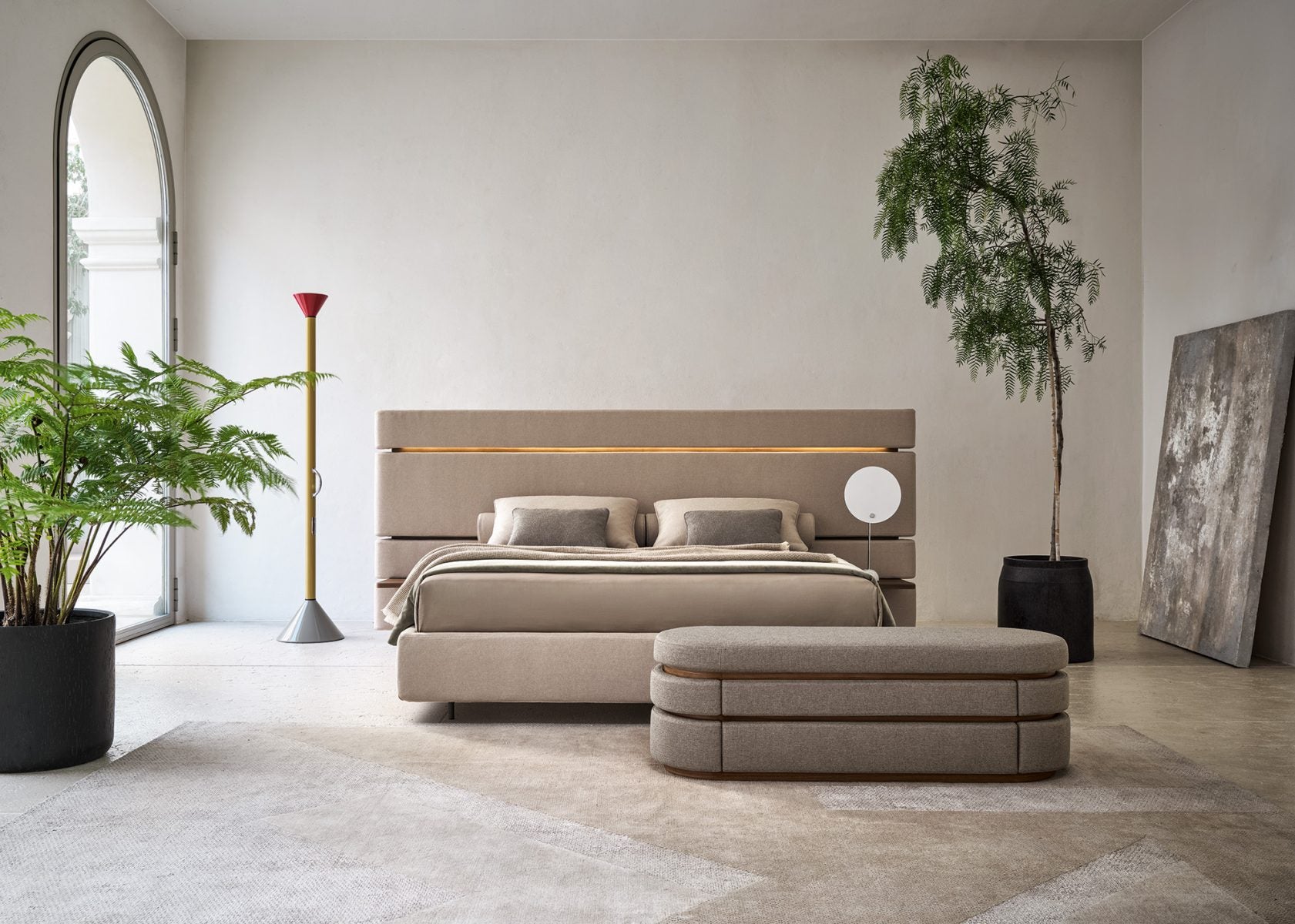 Bộ giường Twils Infinito 2.0 x 2.0 m bọc da Cat. E