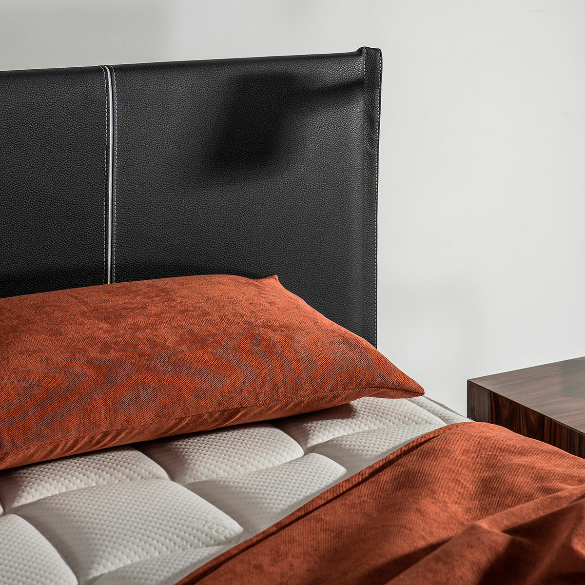 Giường Colunex Butterfly