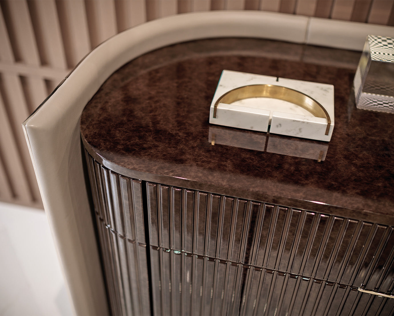 Tủ trưng bày Turri Eclipse