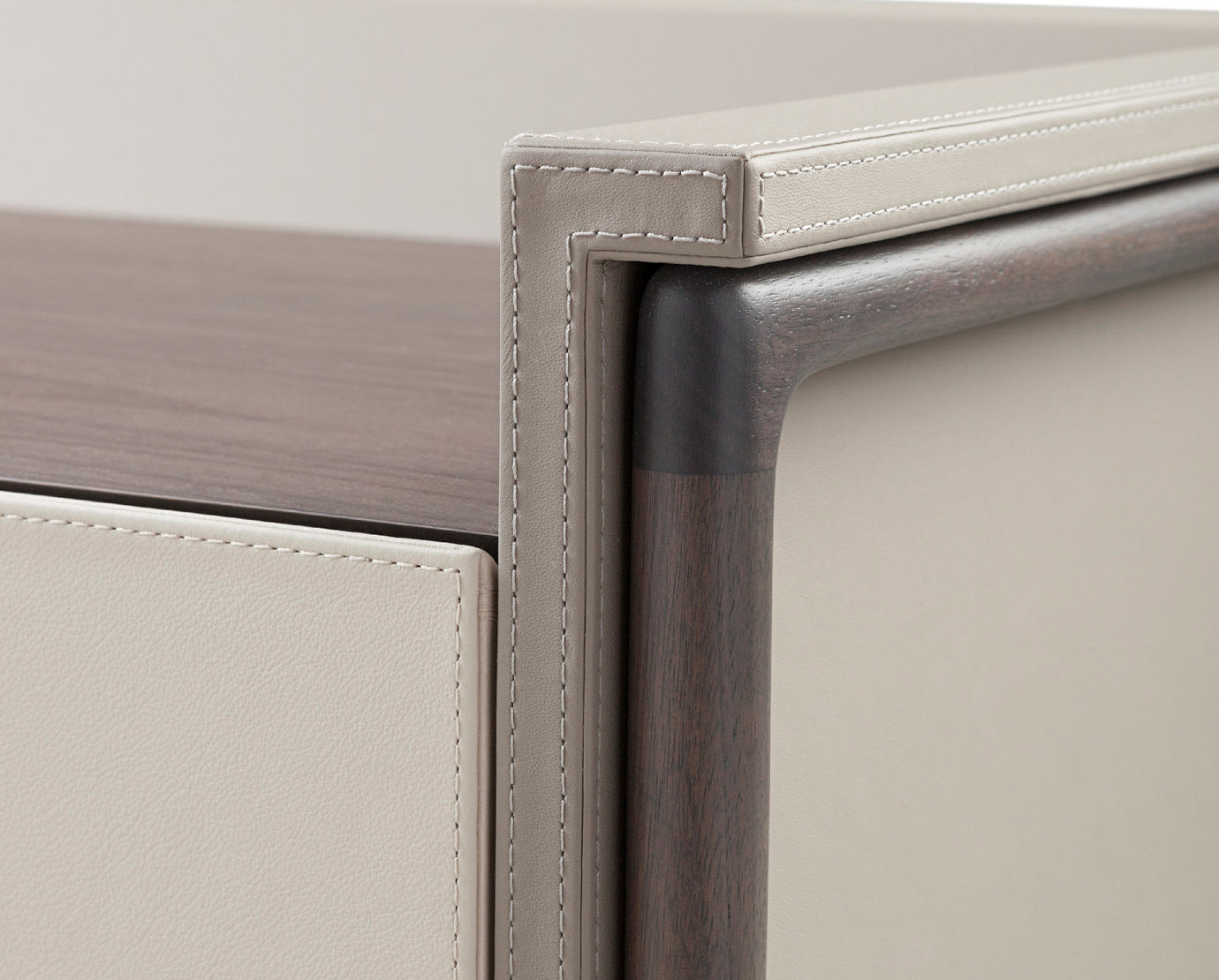 Tủ đầu giường Turri Vine